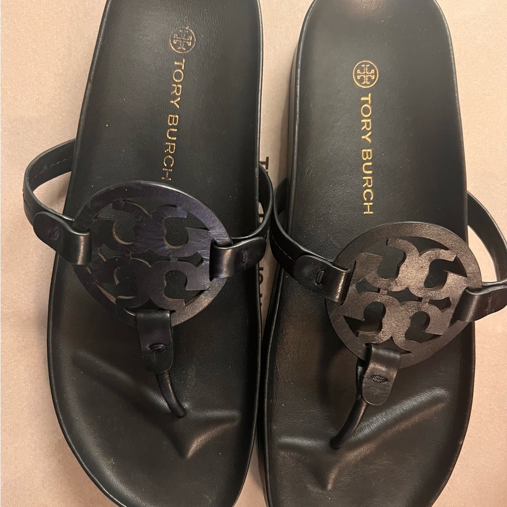 Tory Burch Black Logo Cutout Thong Sandals